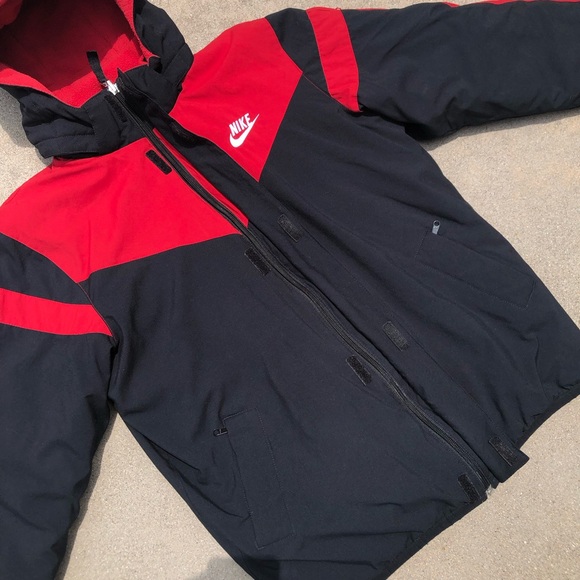 Nike Reversible Y2K Red Fleece Puffer Jacket Coat Swoosh Active Hooded L (14/16) - Picture 7 of 16